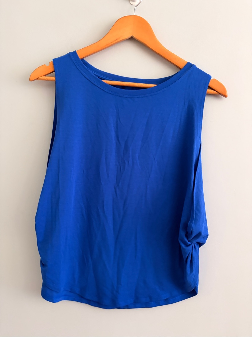 Athleta With Ease Muscle Twist Tank Blue Sleeveless Top Medium